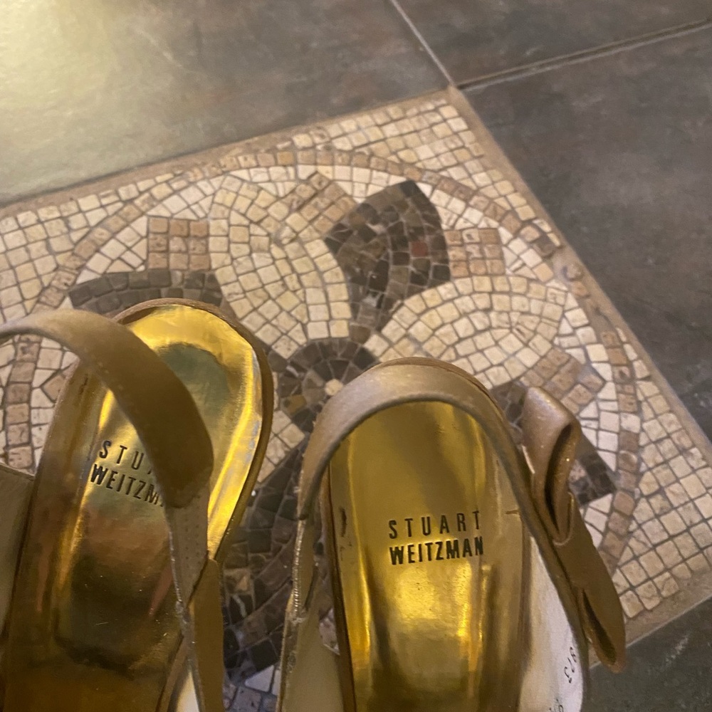 Gold shoe - Picture 9 of 10